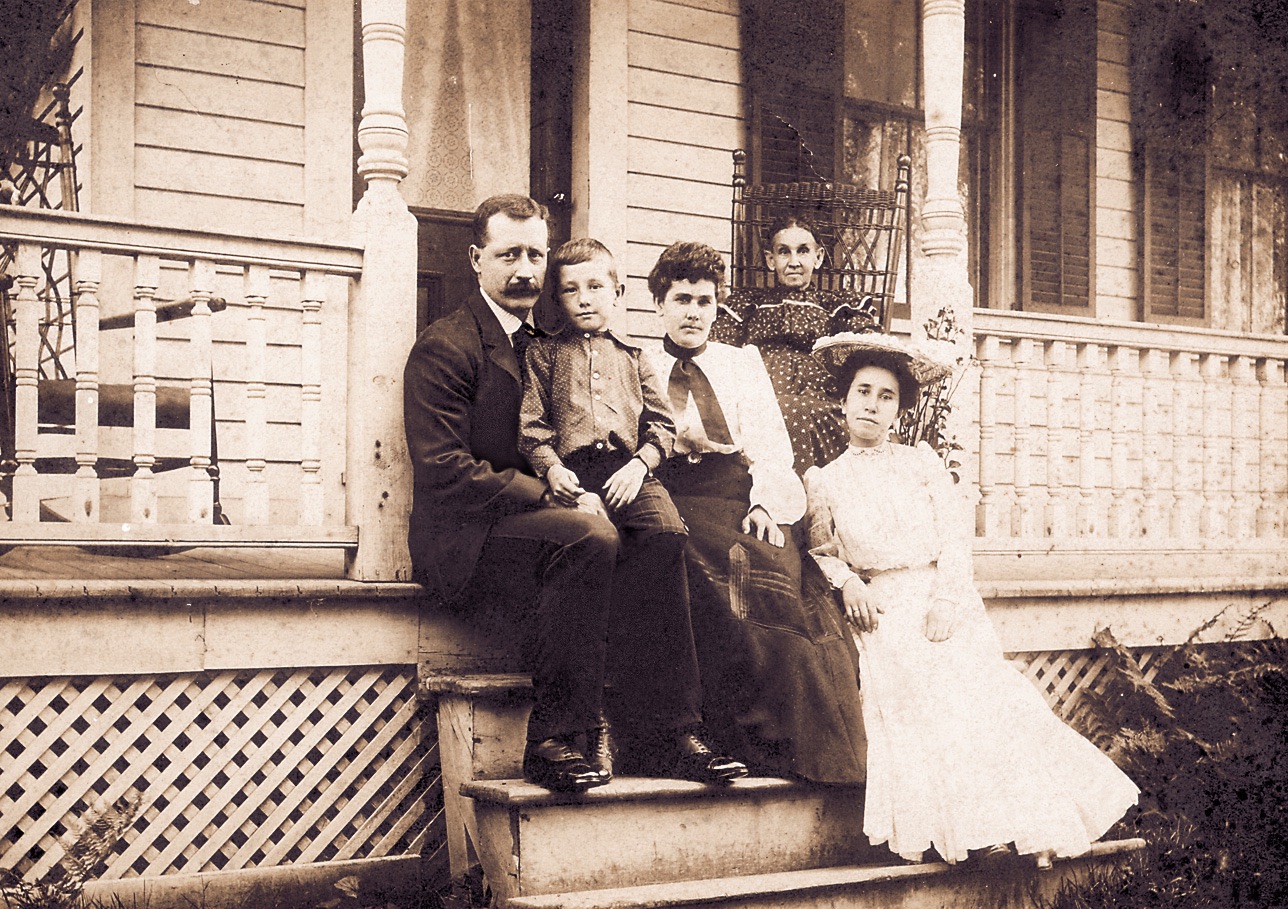 photo of Phillips Edwards and family